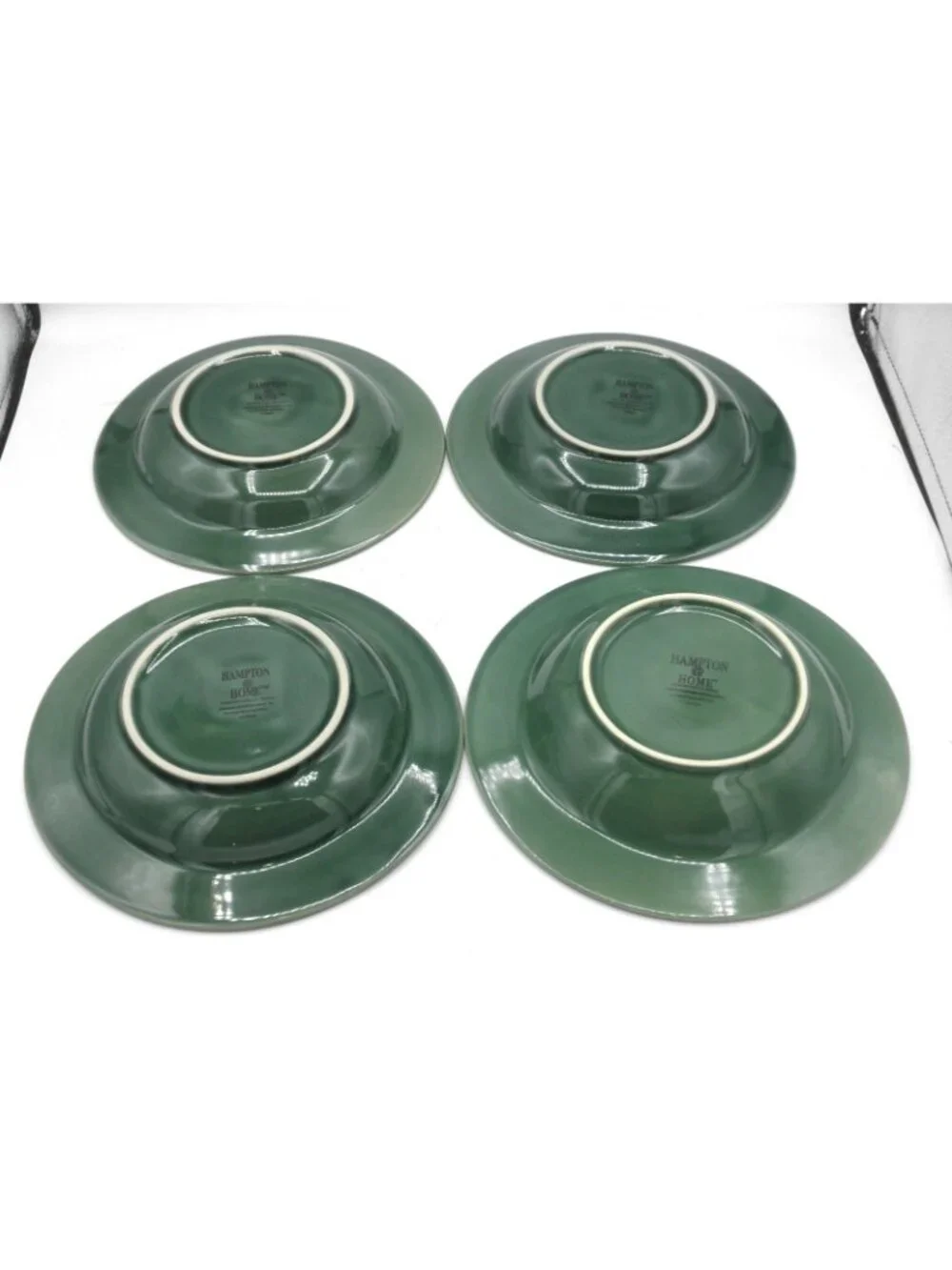 Hampton Forge CHRISTMAS BERRIES Rimmed Soup Bowl Set of 4 Embossed Pattern HFOCH